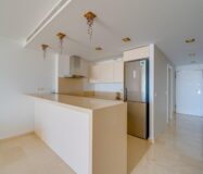 Двокімнатна квартира біля моря з терасою у ВільяХойоса 90 кв.м