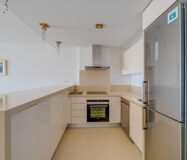 Двокімнатна квартира біля моря з терасою у ВільяХойоса 90 кв.м