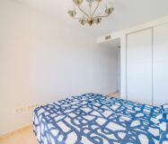 Двокімнатна квартира біля моря з терасою у ВільяХойоса 90 кв.м