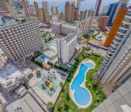 Квартира в Бенидорме с террасой и видом на море 92 кв.м