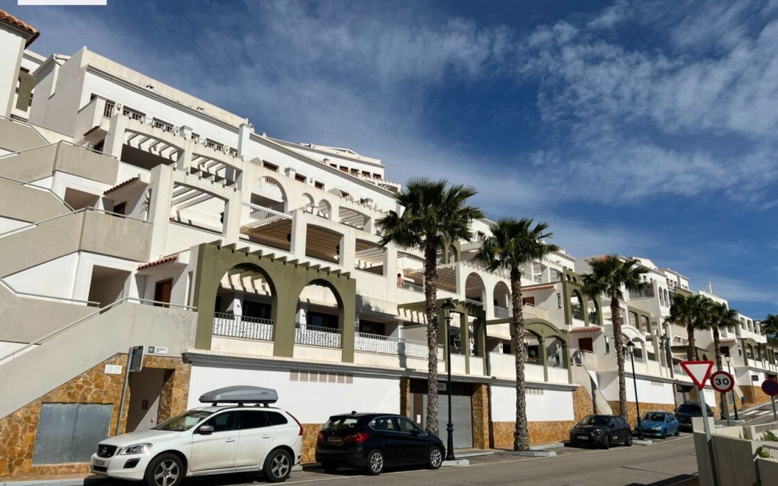 Апартаменти в Хересі 88 кв.м з видом на море терраса