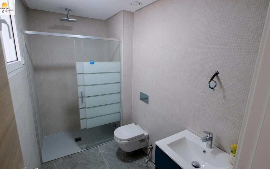 Апартаменти в Хересі 88 кв.м з видом на море терраса