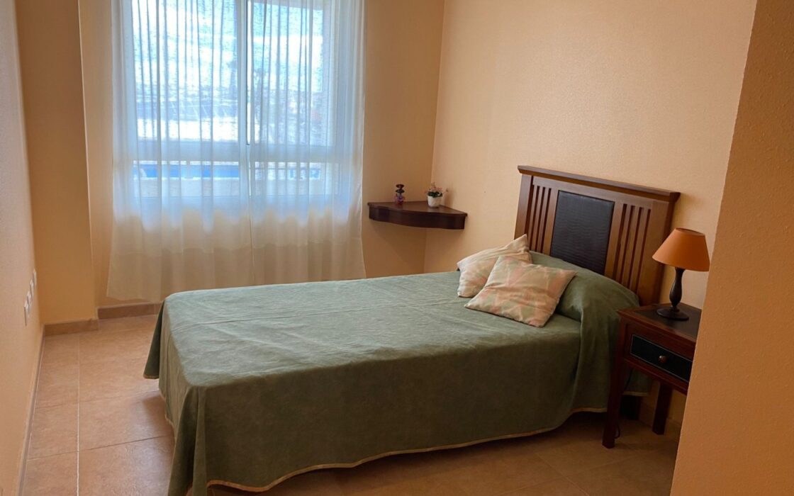 Апартаменти в Торрев’єсі 213 кв.м з терасою біля моря