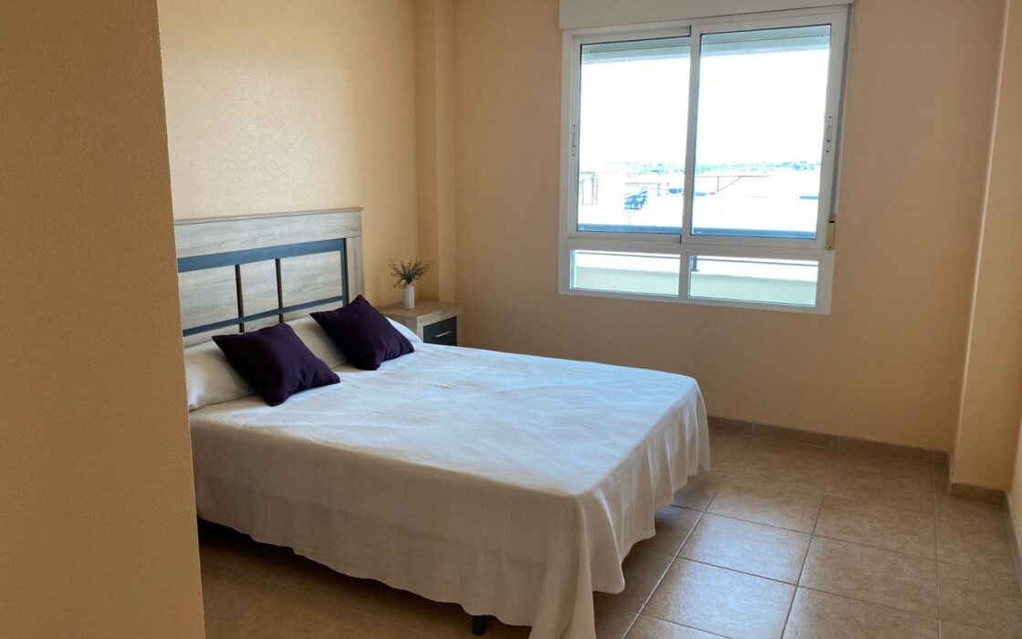 Апартаменти в Торрев’єсі 213 кв.м з терасою біля моря