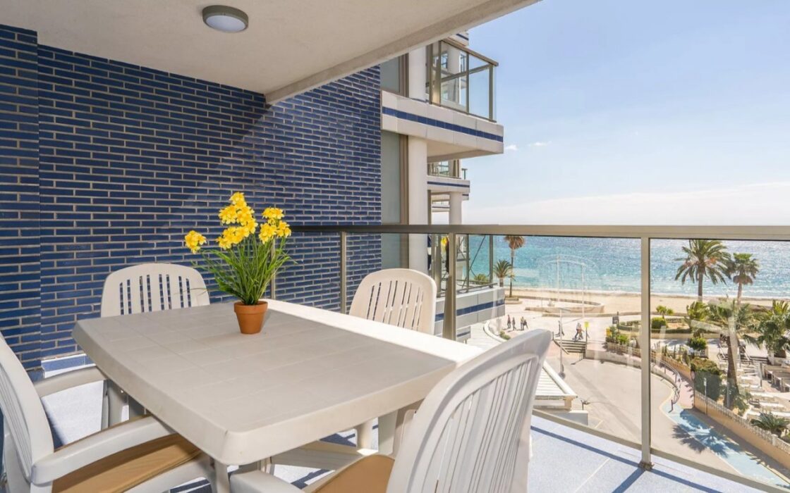 Апартаменты с видом на море в Кальпе, 101 кв.м, 3 комнаты