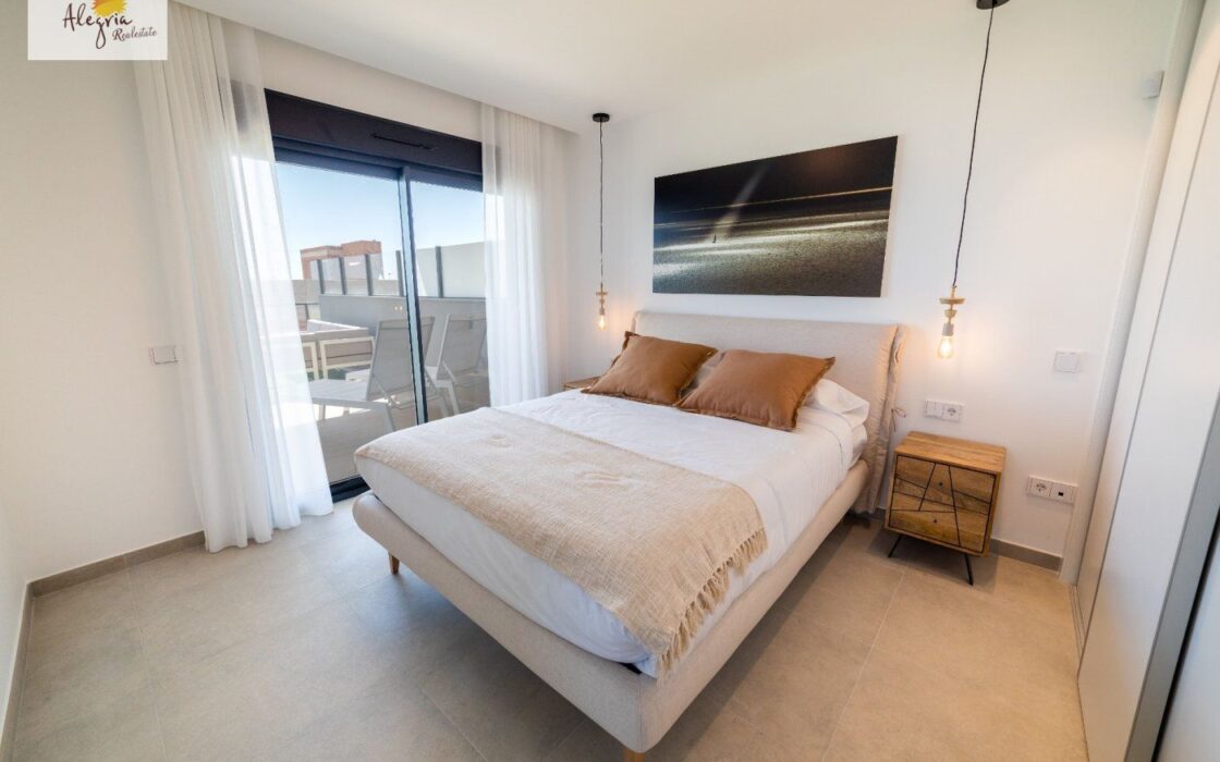 Новые апартаменты в Гран Алаканте у моря с видом на море