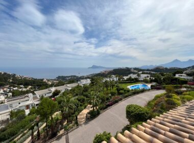 Ексклюзивна квартира 273 кв.м з видом на море в Альтеа