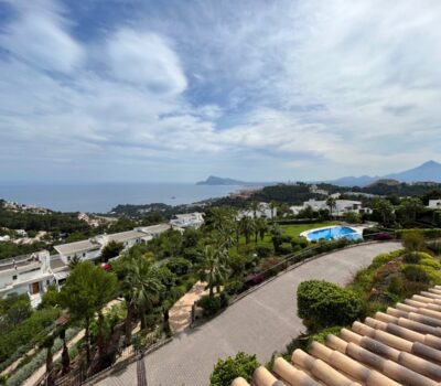 Ексклюзивна квартира 273 кв.м з видом на море в Альтеа