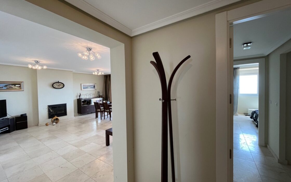 Ексклюзивна квартира 273 кв.м з видом на море в Альтеа