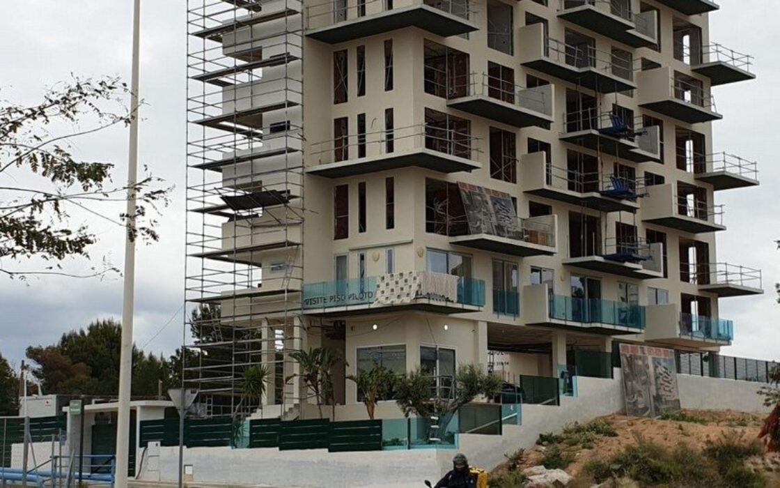 Нові квартири з терасою в Ла Кала Файнестрат, 1 спальня