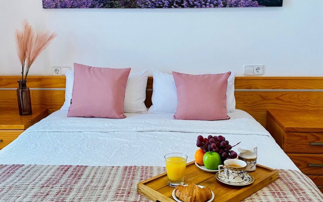 Двокімнатна квартира в Бенідормі 50 м від моря з ремонтом