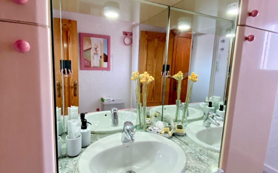 Двокімнатна квартира в Бенідормі 50 м від моря з ремонтом