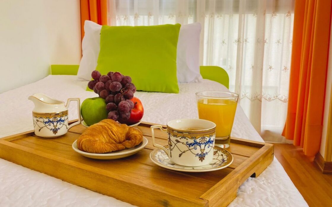 Двокімнатна квартира в Бенідормі 50 м від моря з ремонтом