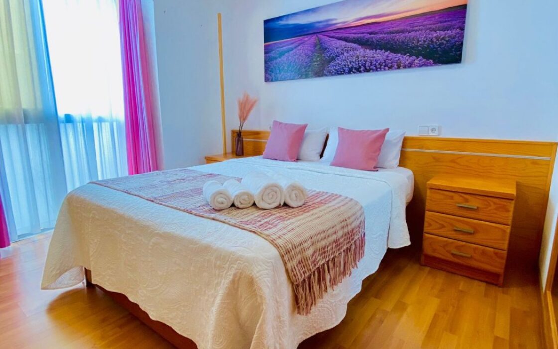 Двокімнатна квартира в Бенідормі 50 м від моря з ремонтом