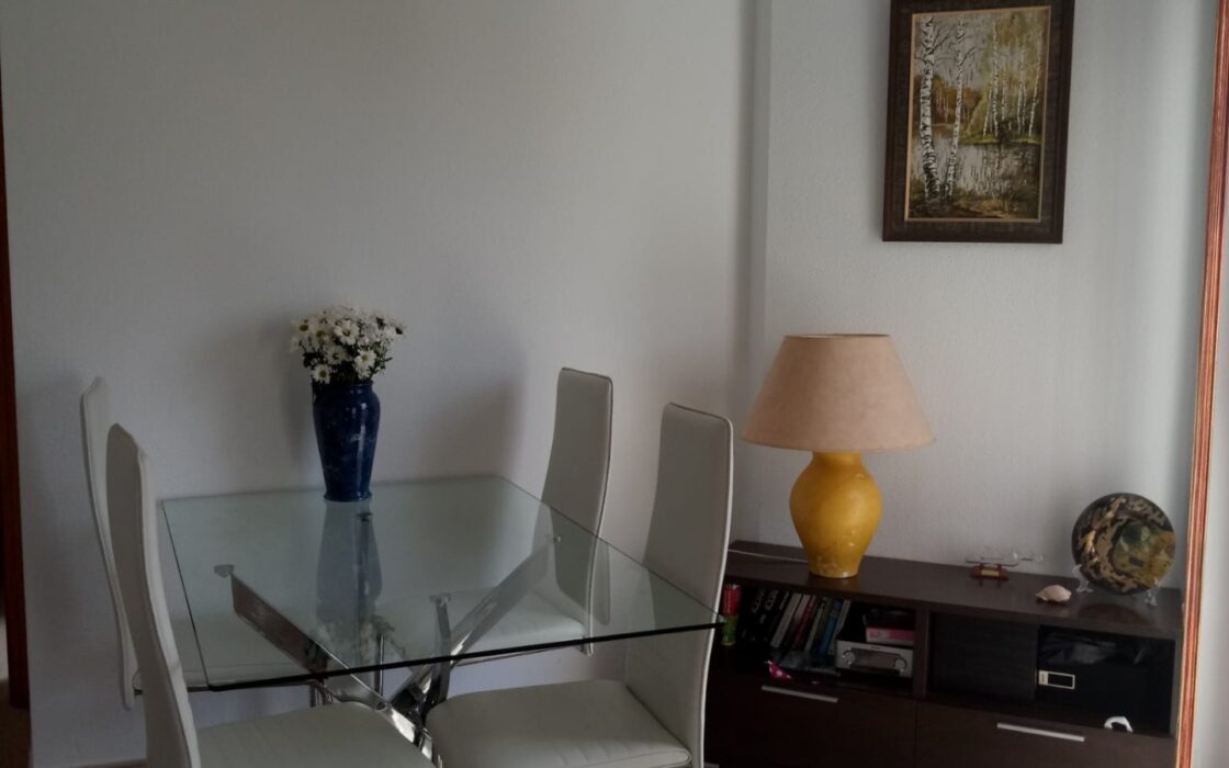 Апартаменты в Кальпе 120 кв.м с террасами и видом на море