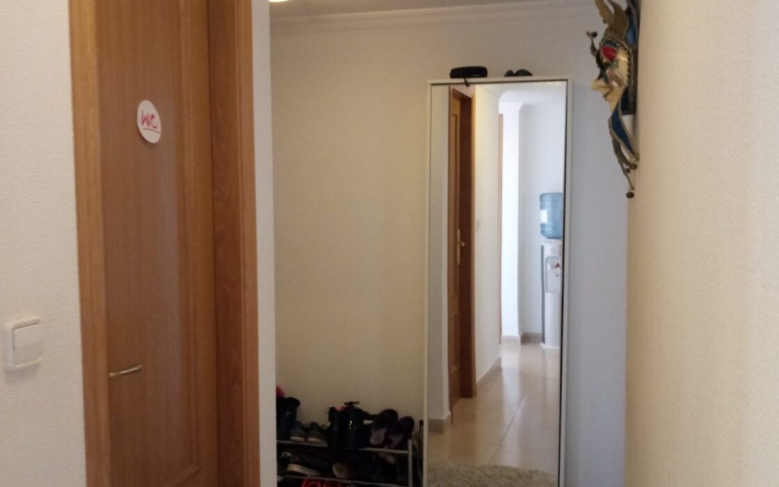 Апартаменты в Кальпе 120 кв.м с террасами и видом на море