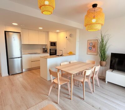 Сучасна квартира в Денії з терасою біля моря 62 кв.м