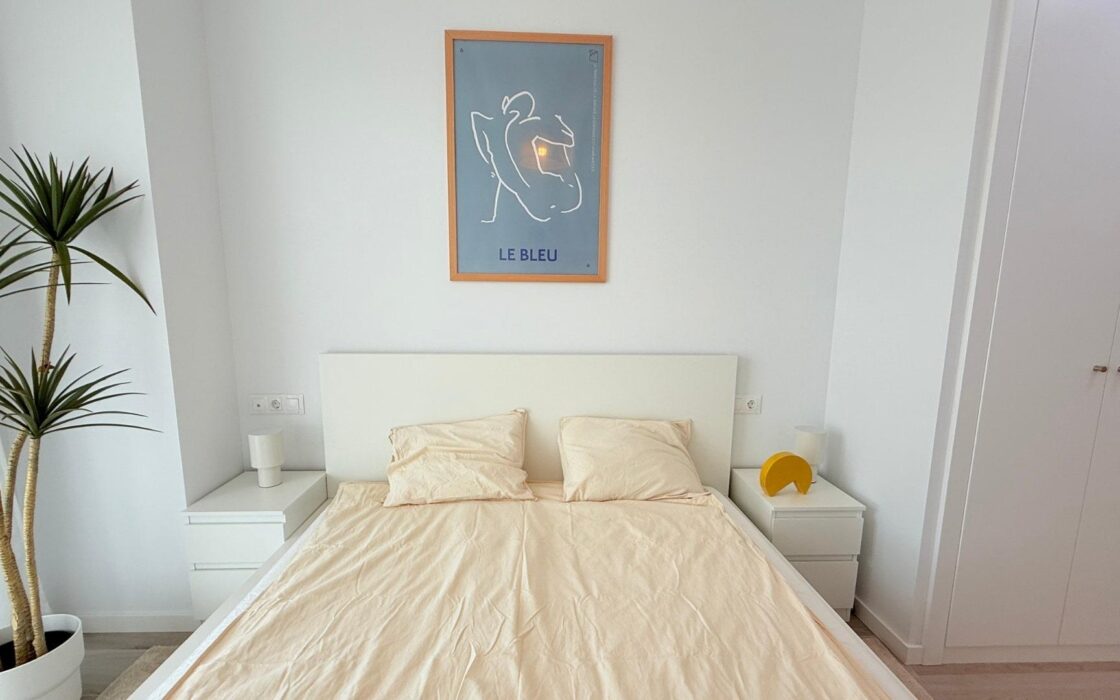 Современная квартира в Дении с террасой у моря 62 кв.м