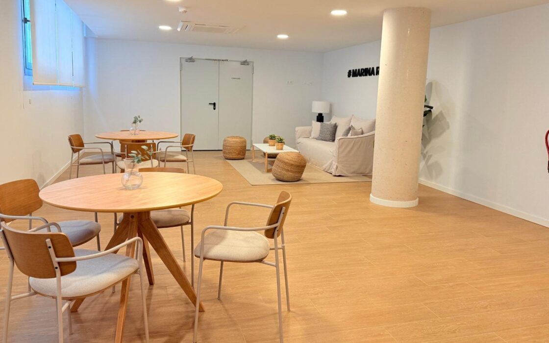 Современная квартира в Дении с террасой у моря 62 кв.м