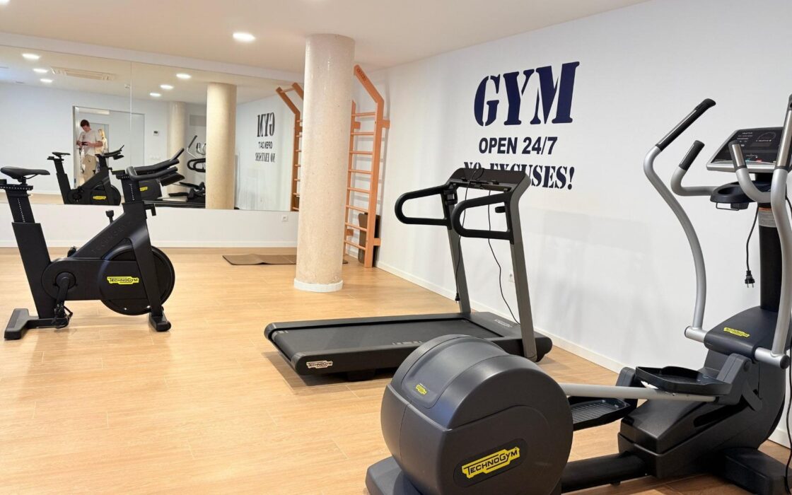 Современная квартира в Дении с террасой у моря 62 кв.м