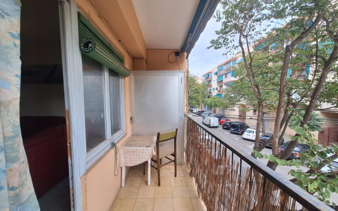 Апартаменты в Аликанте с террасой 81 кв.м 3 комнаты