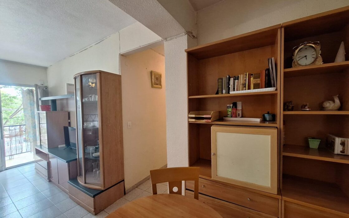 Апартаменты в Аликанте с террасой 81 кв.м 3 комнаты