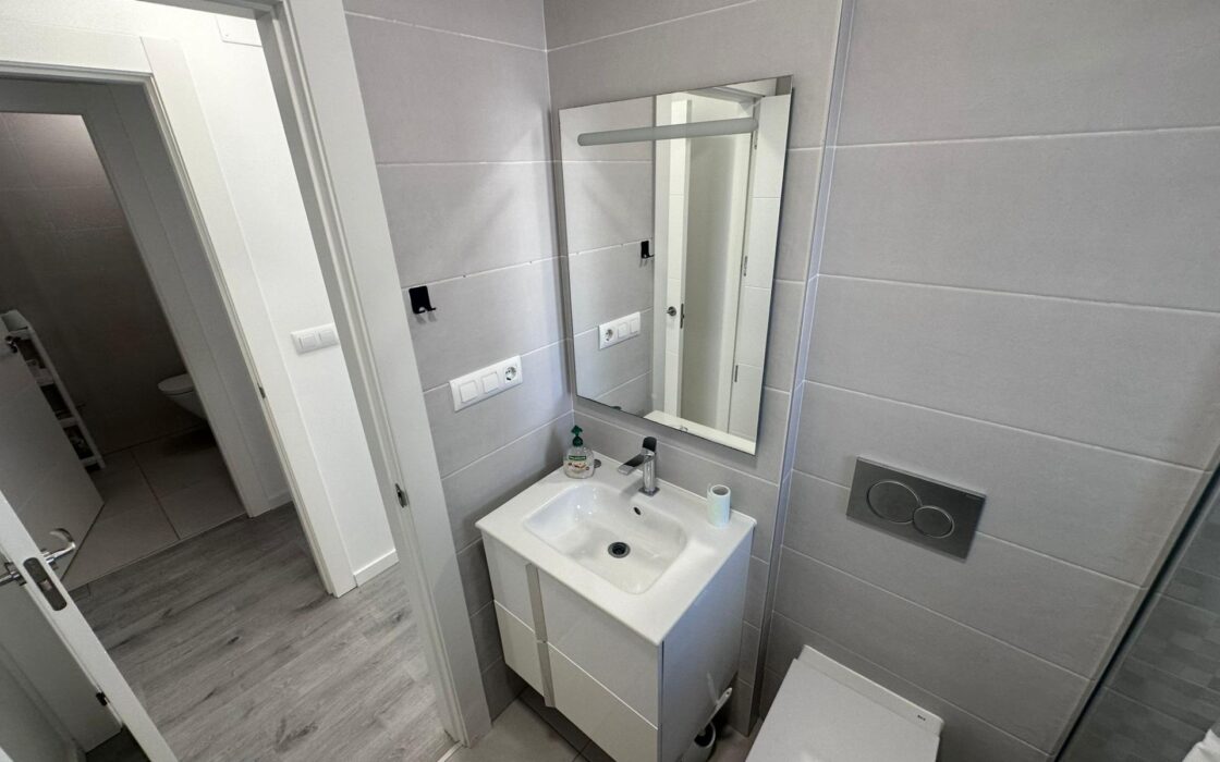 Купить 2-комнатные апартаменты в Ориуэла Коста с террасой