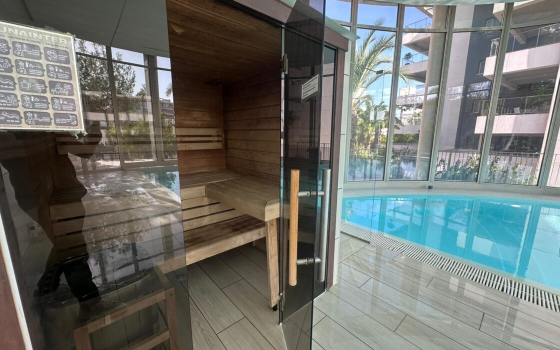 Купить 2-комнатные апартаменты в Ориуэла Коста с террасой