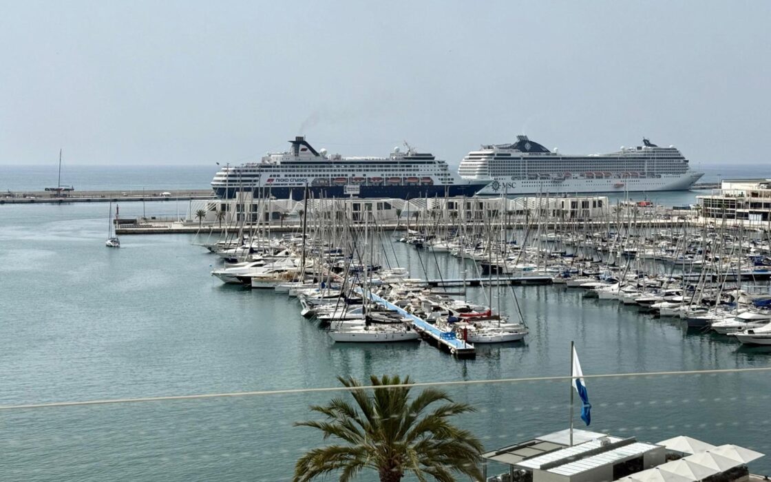 Апартаменты в Аликанте 200 кв.м с видом на море и террасой