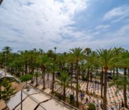 Апартаменты в Аликанте 200 кв.м с видом на море и террасой