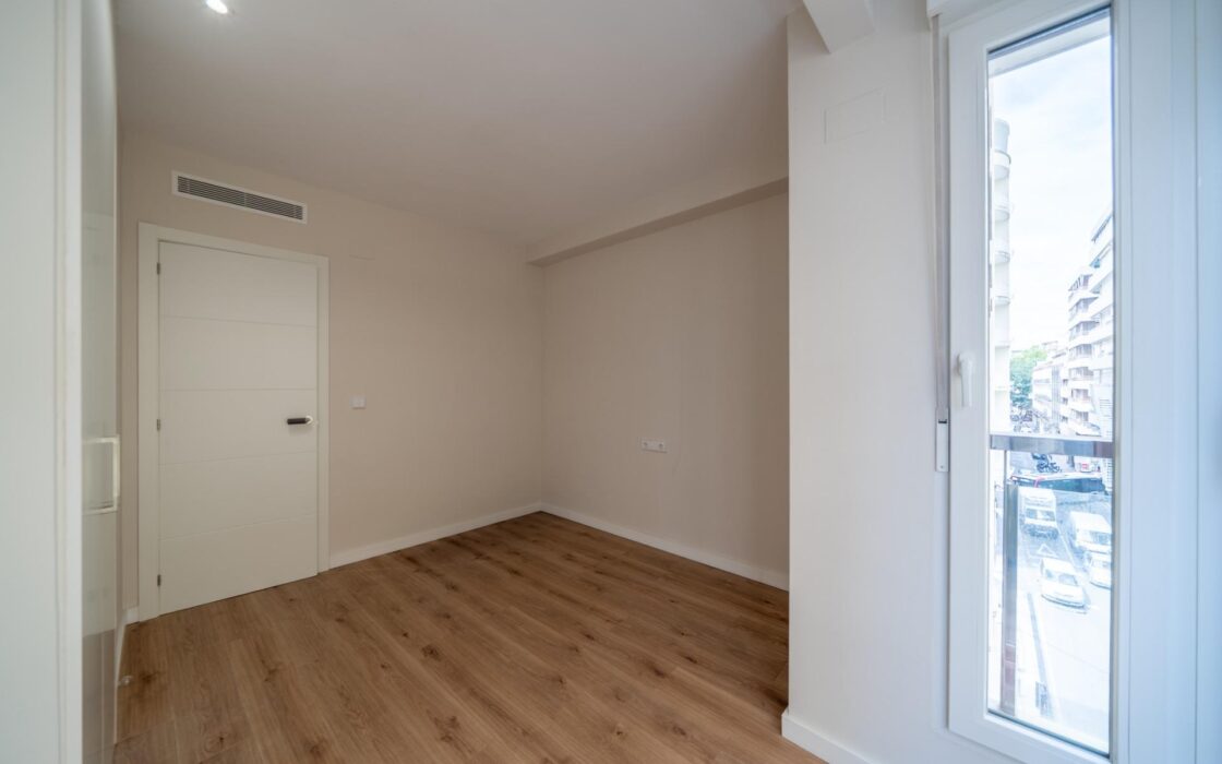 Апартаменты в Аликанте 200 кв.м с видом на море и террасой