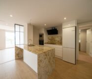 Апартаменты в Аликанте 200 кв.м с видом на море и террасой