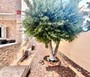 Вилла в Торревьехе 291 кв.м у моря з 4 спальнями