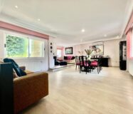 Вилла в Торревьехе 291 кв.м у моря з 4 спальнями