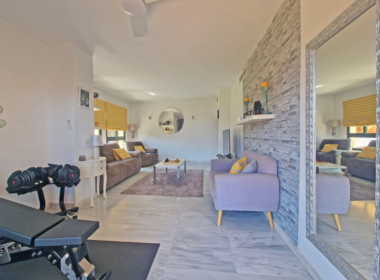 Светлая квартира с видом на гольф в Ривьере дель Сол 86 кв.м