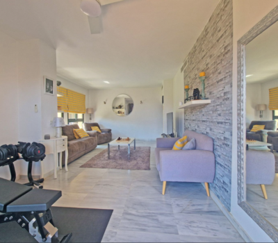 Світла квартира з видом на гольф в Рив’єрі дель Сол 86 кв.м