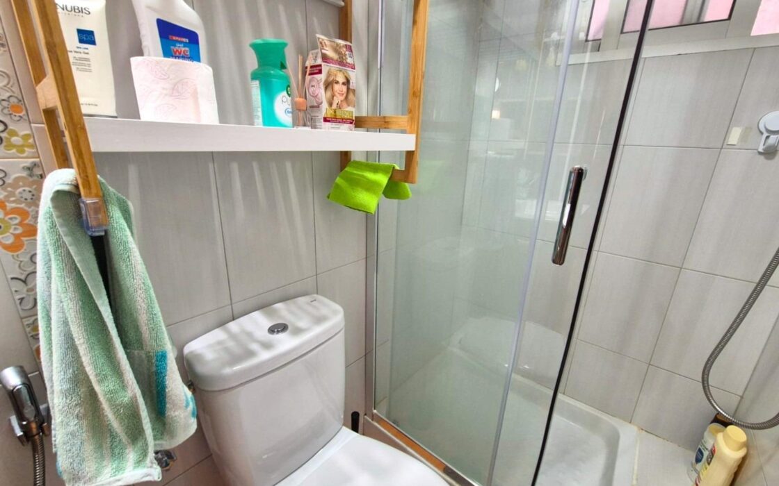 Апартамент в Аликанте 62 кв.м с балконом в 1.5 км от моря