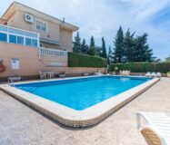 Вилла в Торревьехе 98 кв.м с террасой 4 км от моря