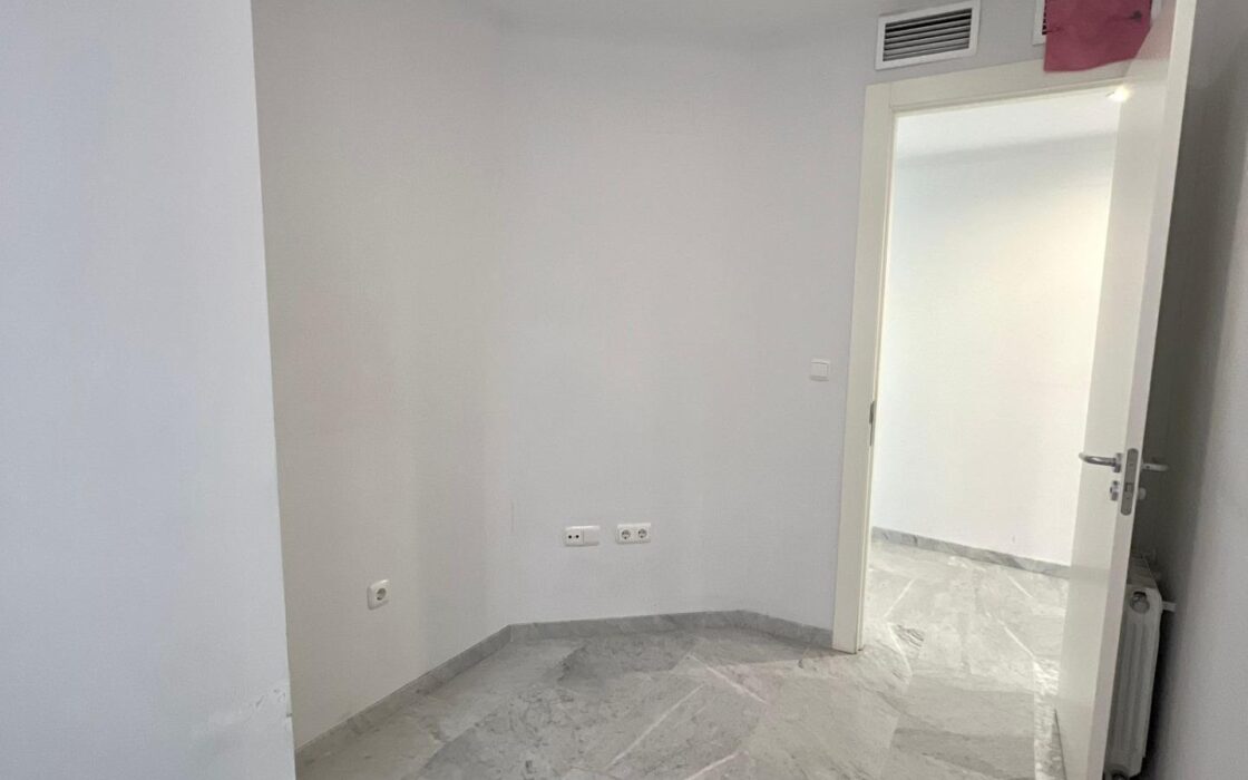 Дуплекс в Валенсии 162 кв.м с террасой и 5 комнатами