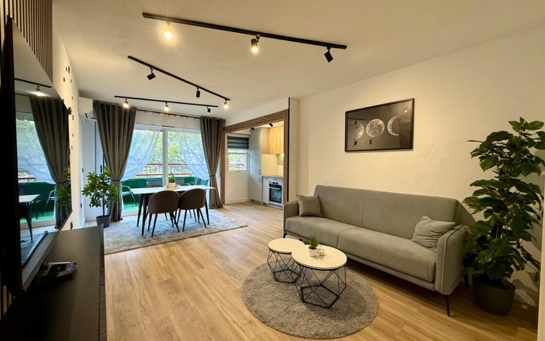 Апартаменты 83 кв.м в Торревьехе у моря на 2 этаже