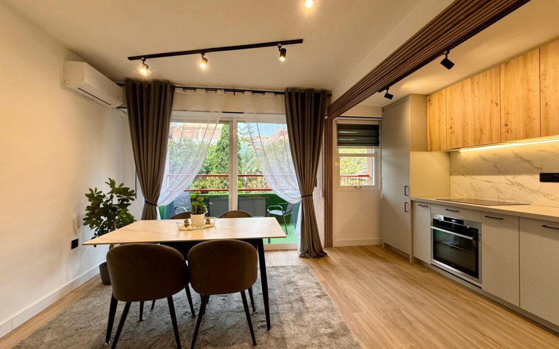 Апартаменты 83 кв.м в Торревьехе у моря на 2 этаже