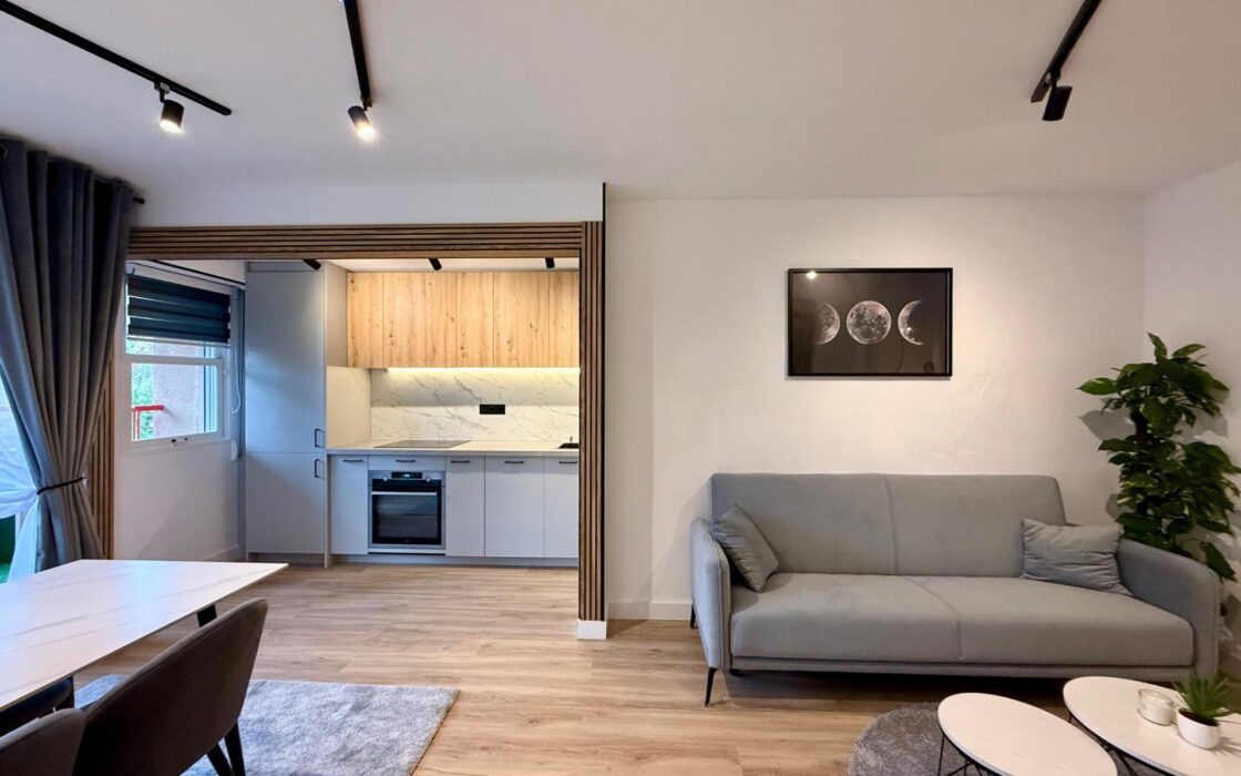 Апартаменты 83 кв.м в Торревьехе у моря на 2 этаже