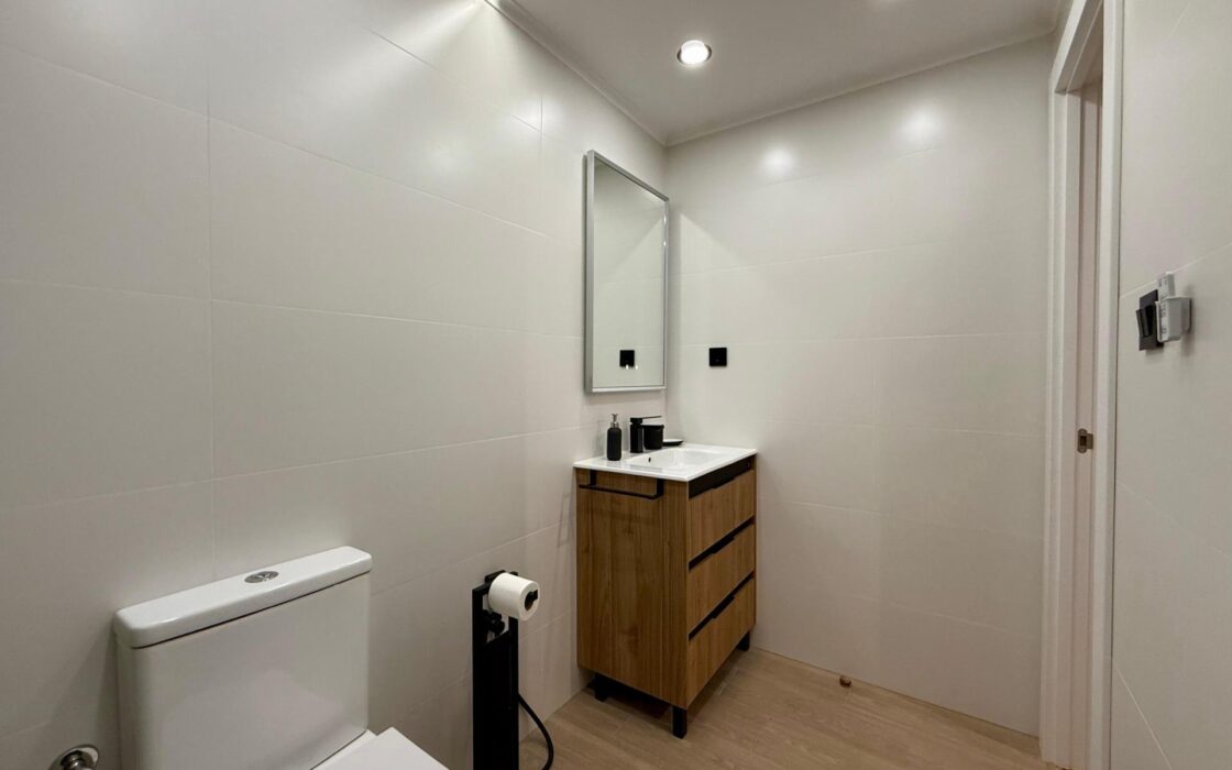 Апартаменты 83 кв.м в Торревьехе у моря на 2 этаже