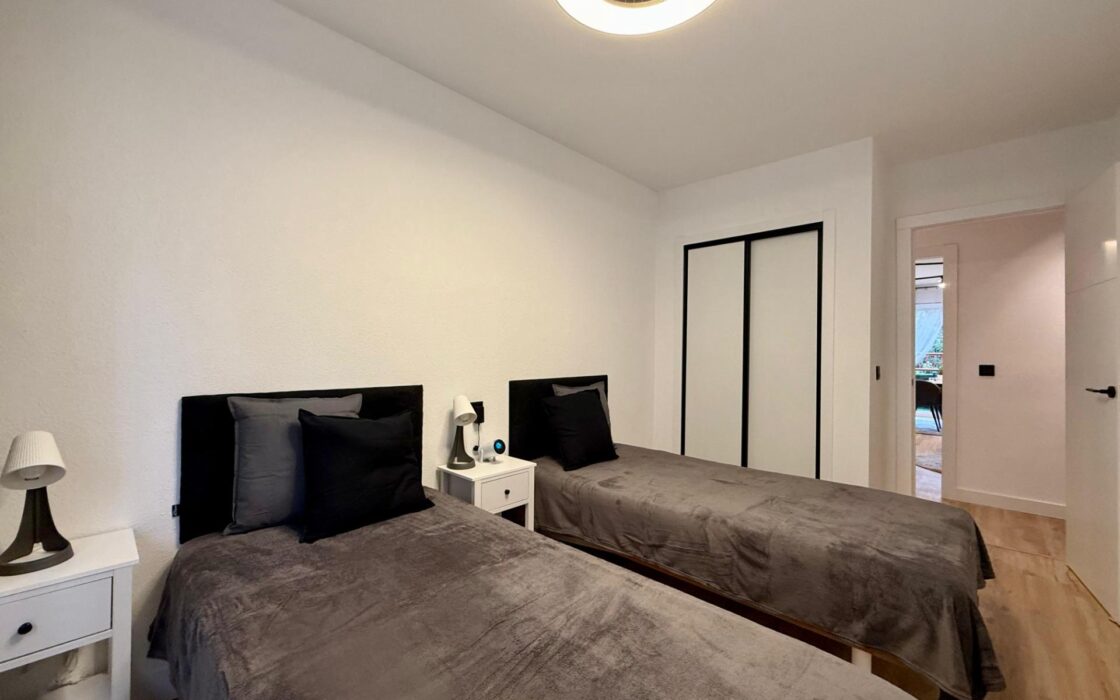 Апартаменты 83 кв.м в Торревьехе у моря на 2 этаже