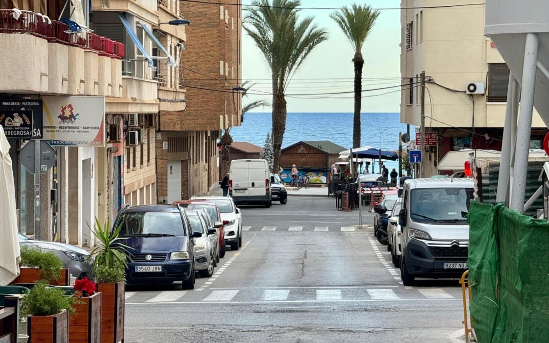 Апартаменты 83 кв.м в Торревьехе у моря на 2 этаже