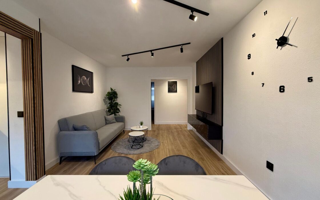 Апартаменты 83 кв.м в Торревьехе у моря на 2 этаже