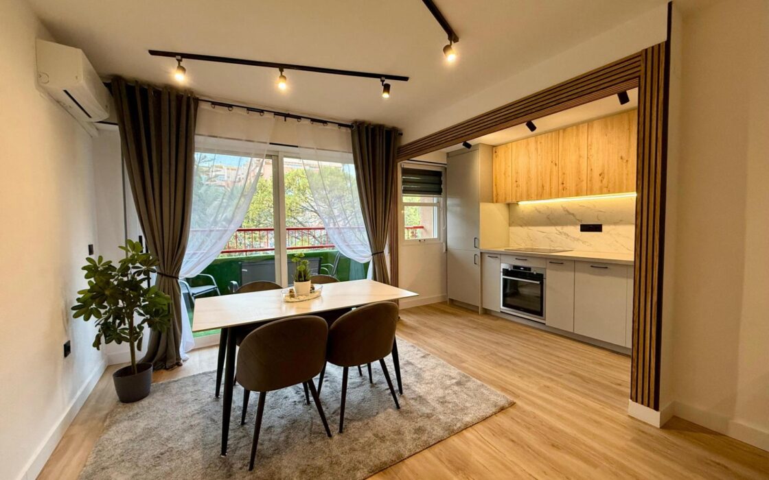 Апартаменты 83 кв.м в Торревьехе у моря на 2 этаже