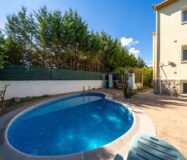 Частный дом 200 кв.м с бассейном в Сан-Мартин-де-Вальдеглесиас