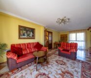 Частный дом 200 кв.м с бассейном в Сан-Мартин-де-Вальдеглесиас