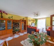 Частный дом 200 кв.м с бассейном в Сан-Мартин-де-Вальдеглесиас